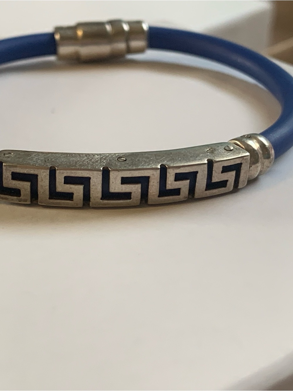 Blue Rubber Bracelet with 925 Silver Greek Key Bar.